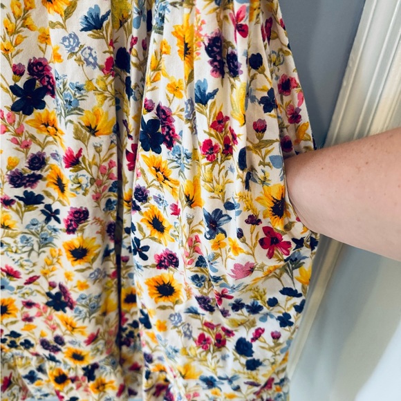 Old Navy Tie-Shoulder Floral Cami Sundress - Picture 2 of 8